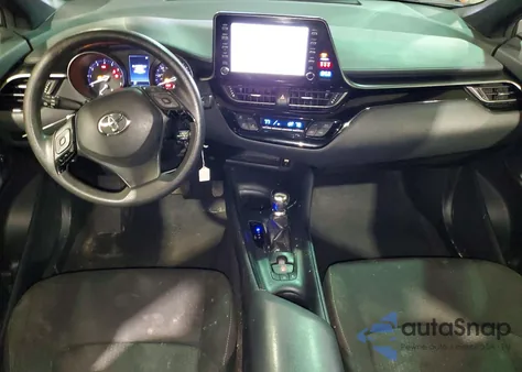 2019 Toyota C-Hr Le z USA, uszkodzony, nr VIN JTNKHMBX8K1015082